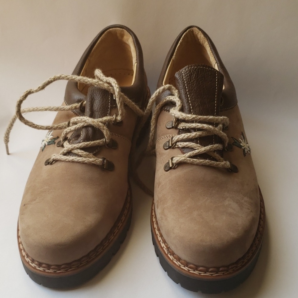 🌼Roccia Elastomere shoes NWOT
